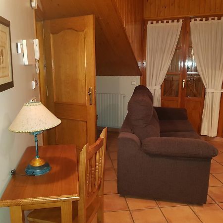 Aparta-Hotel Puertolas Escuer Esterno foto